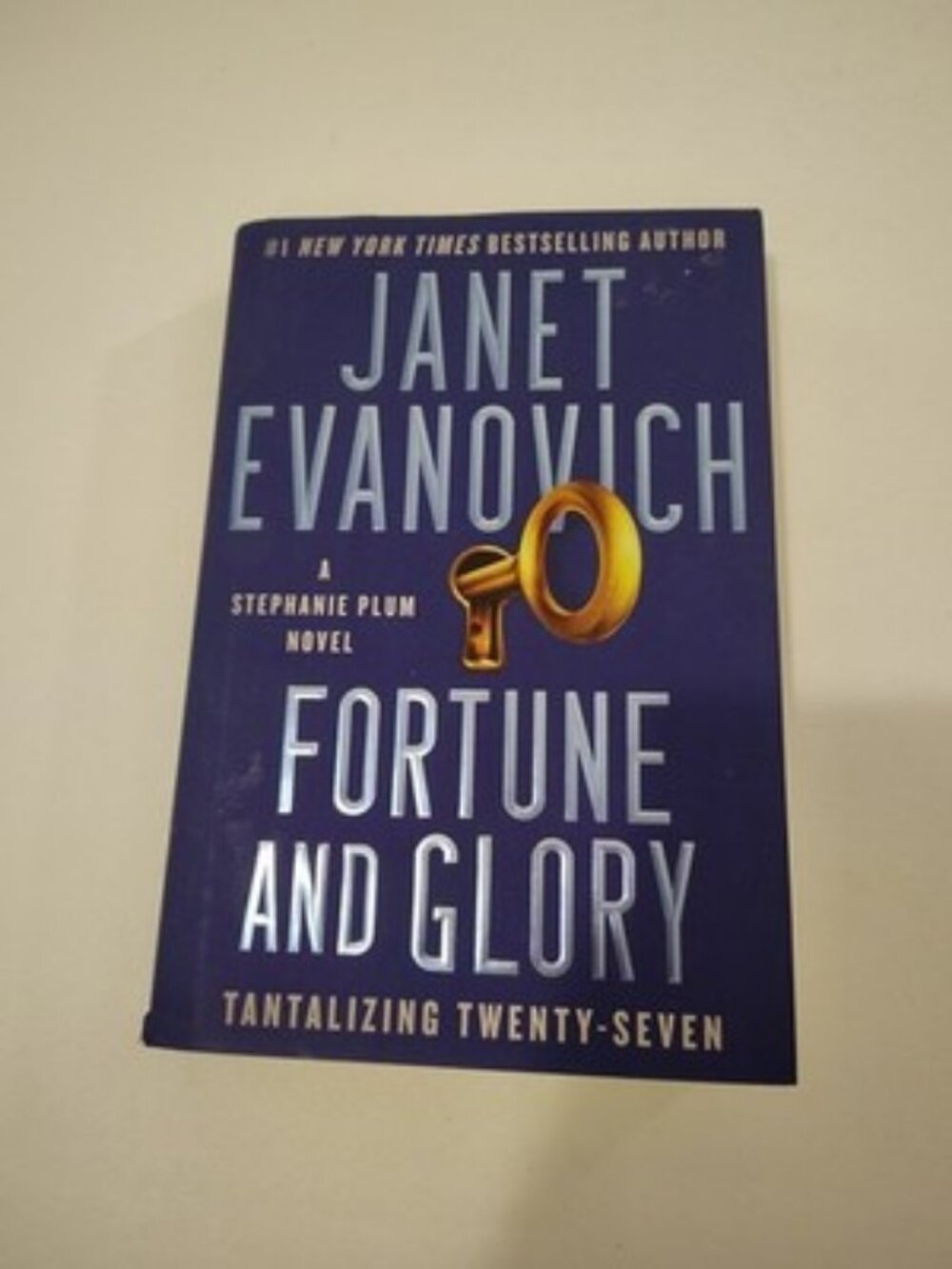 Fortune and Glory: Tantalizing Twenty-Seven by Evanovich, Janet